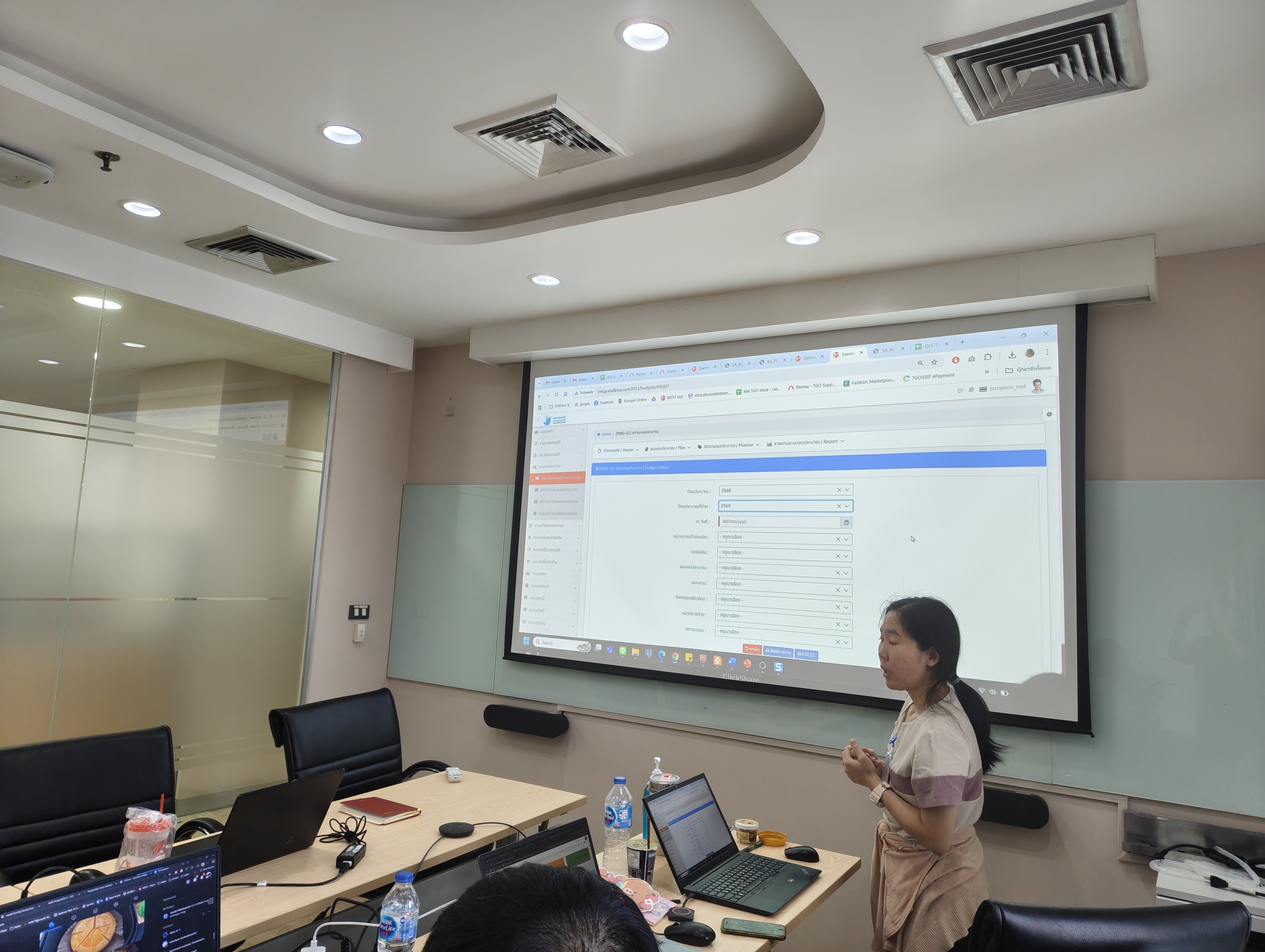 ทีมงาน Grand Linux นำเสนอระบบ Saeree ERP ให้ผู้บริหารกองทุนสื่อปลอดภัยฯ